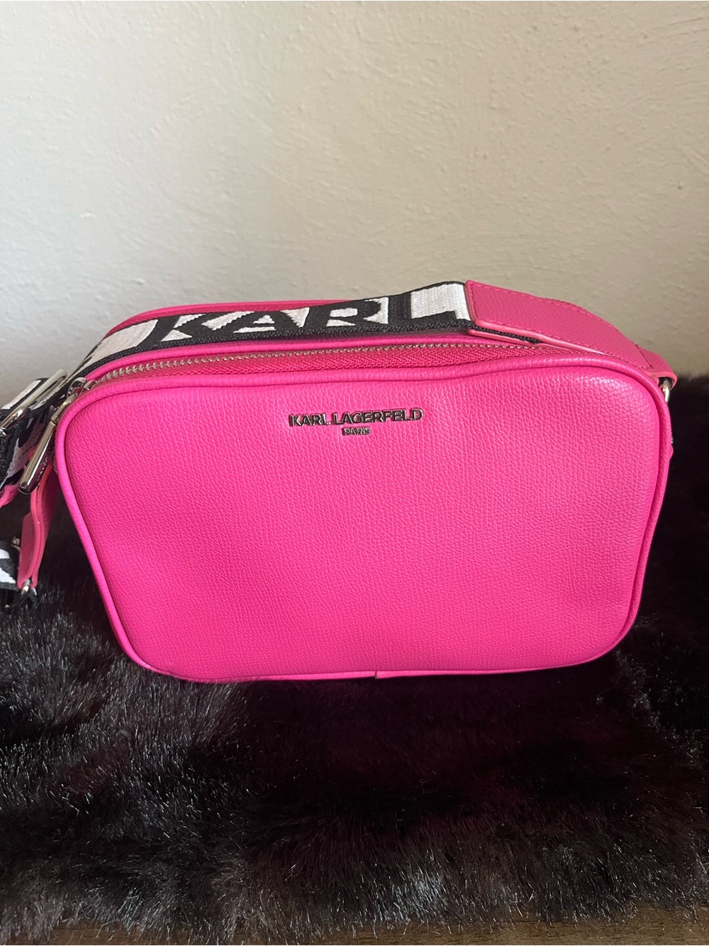 Karl Lagerfeld Vibrant Pink Pebble Crossbody Bag with Branded Strap